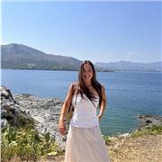 persona comprensiva, con paciencia y ganas de ayudar y apoyar